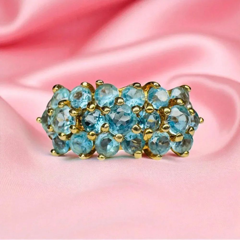 VINTAGE- 10K Gold Swiss Blue Topaz & Diamond Ring- 1.5CT T.W. -Size 7- 2.2g
